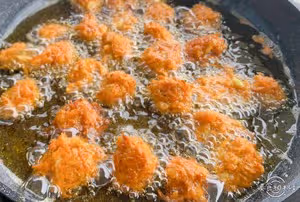 酥脆的胡蘿蔔丸子