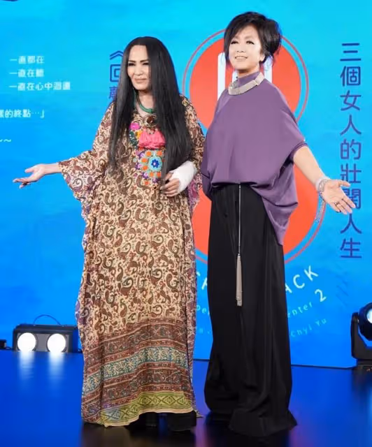 64歲知名歌手潘越雲出意外!左手變形嚴重骨折,半個月仍沒痊癒