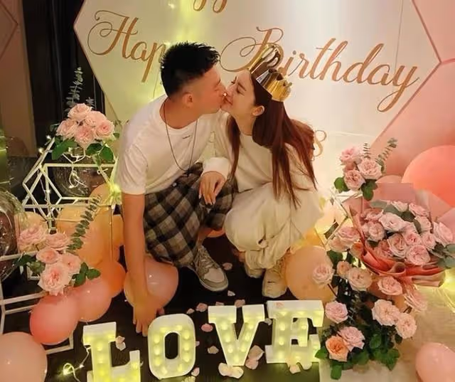 恭喜！台灣知名女星與上海富商註冊結婚，因不雅照事件事業盡毀