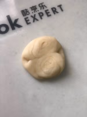 蛋黃酥