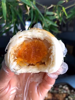 蛋黃酥
