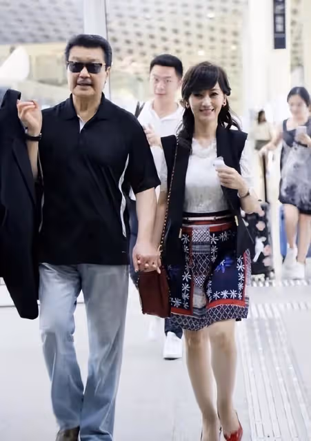 曾被指第三者上位！知名港星與趙雅芝結婚38年，用時間破外界傳聞