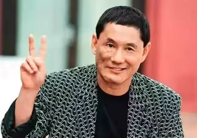 島國第一流氓北野武72歲花13億離婚，節目上露屁股，情婦多多益善
