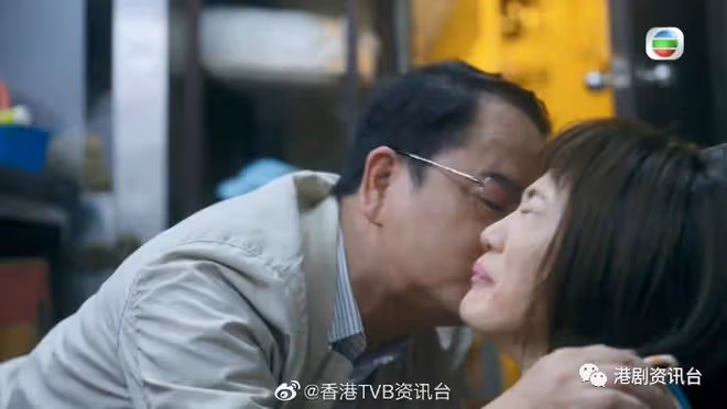 TVB力捧小花被扇巴掌大快人心!網民嘲:做兜巴信女版