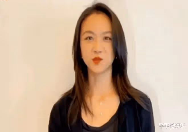 43歲湯唯獲得韓國最佳女主，包攬韓國10餘獎，系首位外籍影后