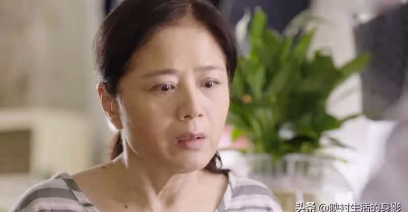 兒媳拒絕小姑子住婚房，婆婆：這本來就是她的房，只是你們借住