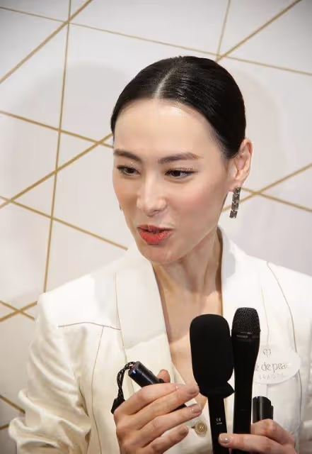 顏值身材不如梁洛施又如何？郭嘉文遠隔重洋發出挑釁，李澤楷看不下去出手了