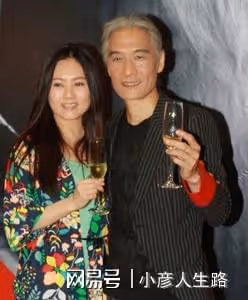 56歲李麗珍近況曝光，一臉凍齡身材發福，女兒高顏值遺傳好基因