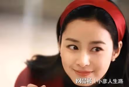 中國美人VS韓國女神,楊穎秒殺鄭秀妍,古力娜扎贏麻了