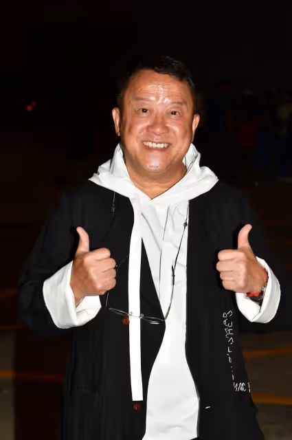 回應爸爸曾志偉吻大馬辣模事件　曾寶儀贊女方：她很漂亮