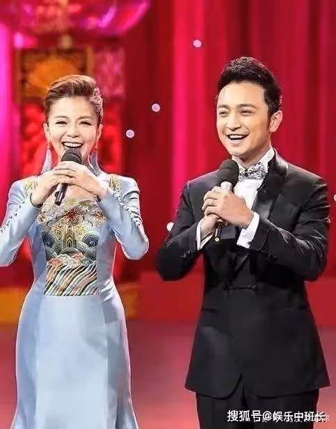 央視主持人尼格買提艷福不淺,老婆是大美人,結婚7年不生孩子