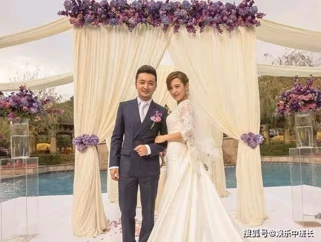央視主持人尼格買提艷福不淺,老婆是大美人,結婚7年不生孩子