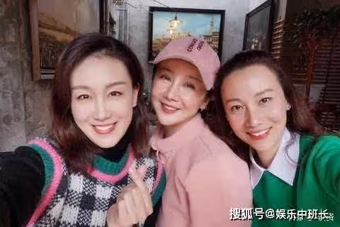 40歲孫菲菲曬近照，臉部僵硬目光呆滯，昔日古裝女神容顏已不在