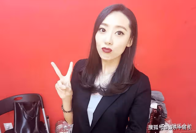周星馳的乾女兒,九歲就出道的徐嬌,現在為什麼不如林允紅?