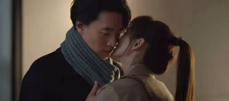 《底線》拋棄白富美,選擇打工女,盛方明看似愚蠢,實則精明