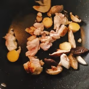 一個雞腿🍗就可以做一碗香濃可口的雞湯