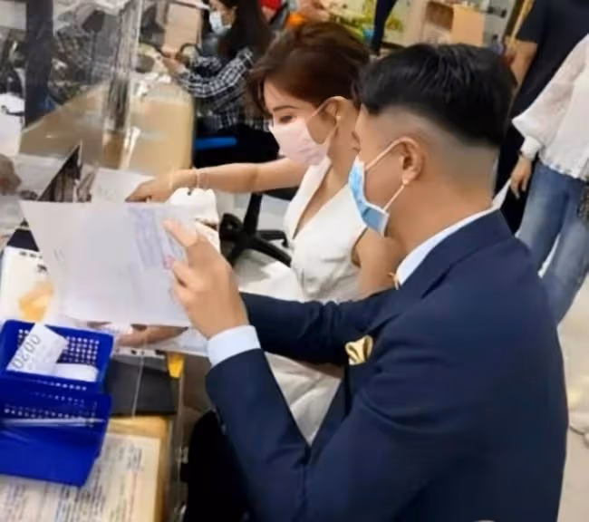 恭喜！台灣知名女星與上海富商結婚 因不雅照...