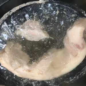 黃花菜燜五花肉