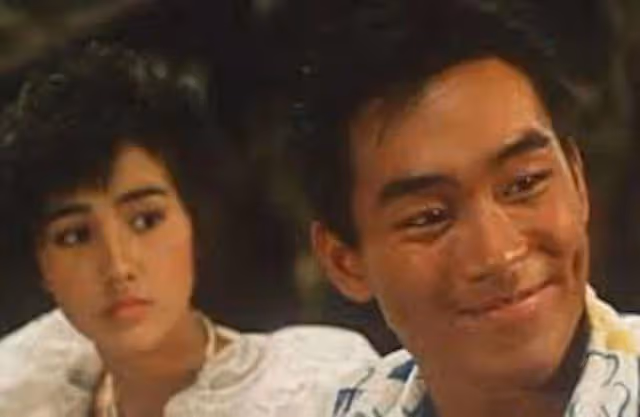 58歲香港知名男星自曝婚變後仍堅持戴婚戒，強忍淚水為自己慶生