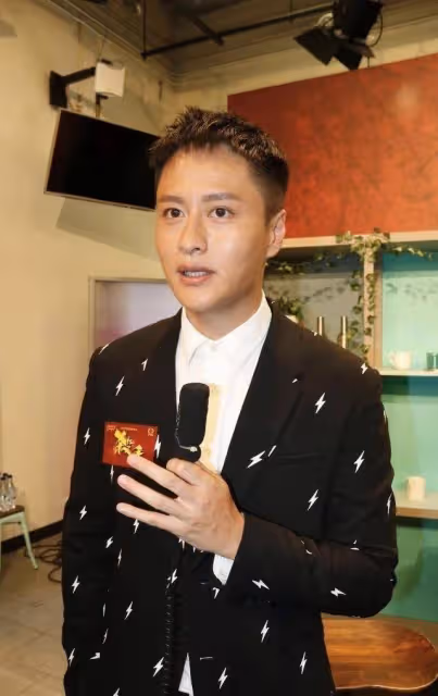 首當男一！TVB上位小生為角色拼盡全力，曾因原諒女友出軌引熱議