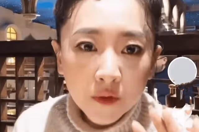 主持人月亮姐姐曬新疆美食，皮膚緊緻狀態佳，42歲宛如少女