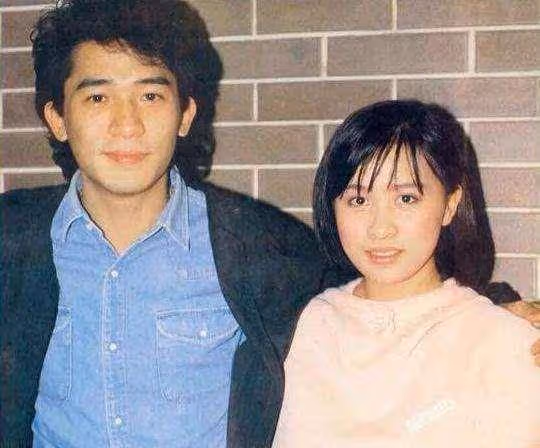 她是梁朝偉初戀,曾是TVB五美之一,54歲顏值依舊,堪稱不老女神