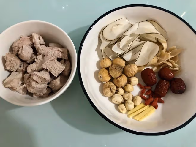 無花果海底椰瘦肉湯（確認過是男女老少都還愛喝的湯）