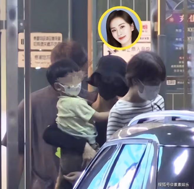 劉詩詩吳奇隆一家三口現身,劉詩詩抱著兒子,吳奇隆保護著母子