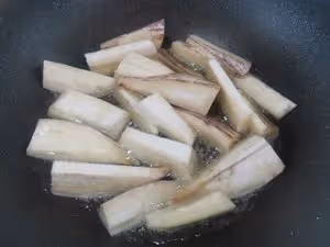 據說沒有一個女生不喜歡魚香茄子