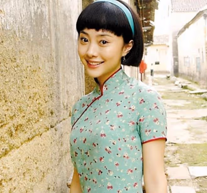 沙桐小12歲二婚妻子帶娃出遊!皮膚白皙似少女,11歲女兒可愛像爸