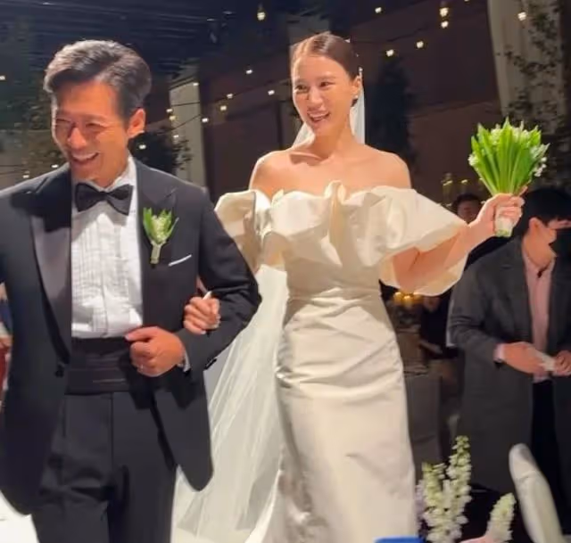 南宮珉陳雅凜婚禮公開!新郎親吻新娘畫面太美好啦,她感動落淚