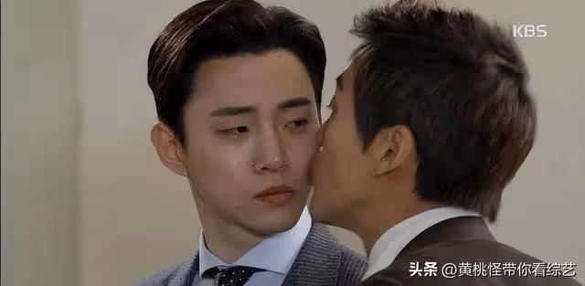 韓星南宮民婚禮照片曝光!眼神熾熱盯妻狂魔,女方去年陷醜聞爭議