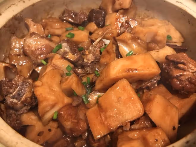 排骨蓮藕煲