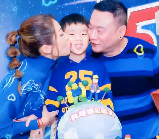 TVB長腿女神進軍美容業!發布會穿短裙秀身材,戴50萬名表顯闊氣