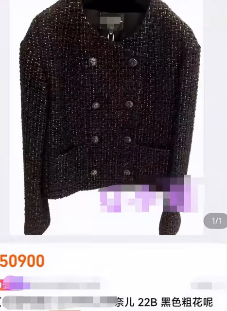 段奕宏日籍嬌妻吃法餐用手抓,模樣大變似少女,穿5萬衣渾身珠寶
