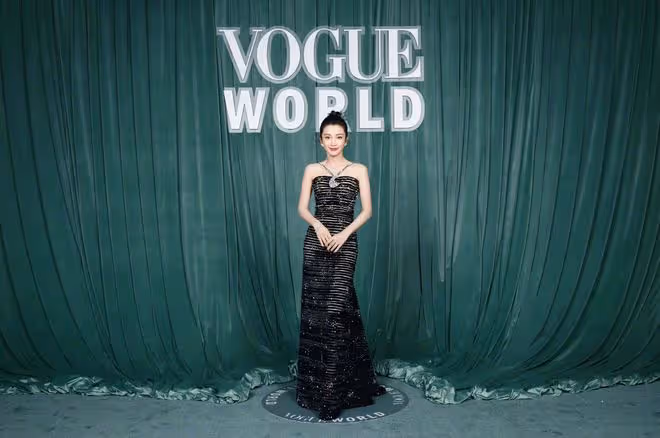 VOGUE女明星紅毯:孫怡豪放,周冬雨乾癟,娜扎擠出腋下贅肉