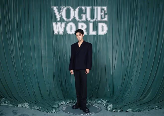 VOGUE女明星紅毯:孫怡豪放,周冬雨乾癟,娜扎擠出腋下贅肉