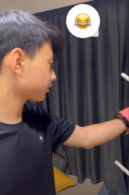 張柏芝曬12歲次子「帥照變化大」!已經長了小鬍子,五官像極謝霆鋒
