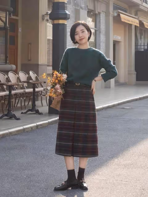 奔五奔六的女人，建議少穿運動鞋， 這雙「懶人鞋」優雅好穿不打腳！