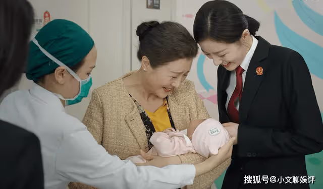 《底線》用嬰兒改變命運,韓潔的強行洗白,還給了原案母親一個體面