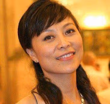 出道1年就獲影后的岳紅，離婚後拚命拍戲掙錢患癌，如今怎樣了