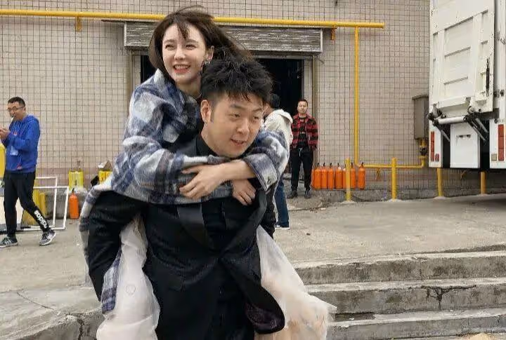 杜海濤沈夢辰疑似婚變？兩人社媒已取消關注