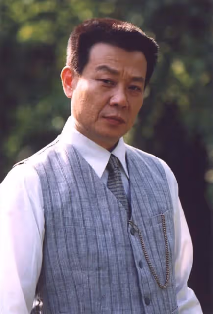 ​坐擁雙妻！寇世勳兩個妻子和諧背後「全靠我樓上樓下來回跑」　原配掌管財政大權：三個人的婚姻「都沒有贏家」