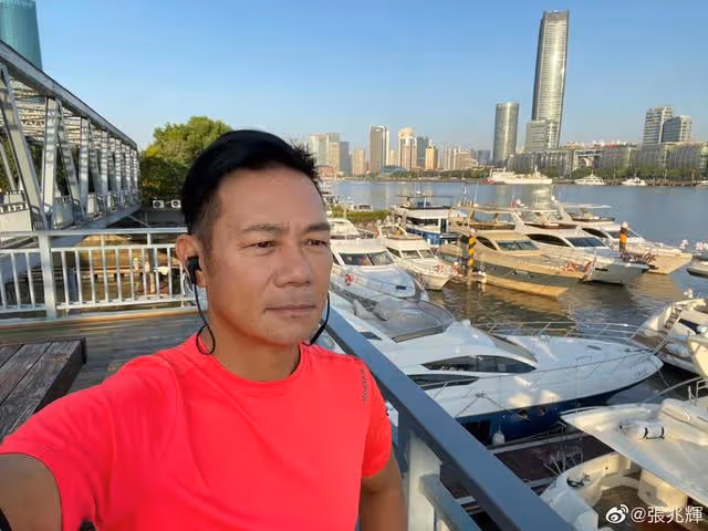 59歲知名港星疑定居珠海!自曝考慮買車,暫未有計劃退休