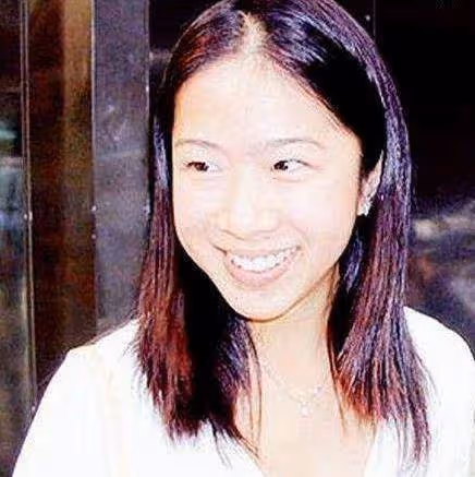 43歲霍啟剛:看了前任和現妻郭晶晶近照,不得不說差別真大