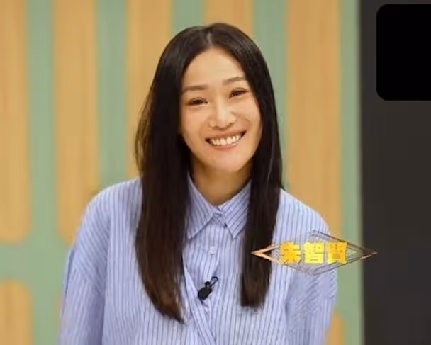 朱智賢上節目現真身雙目無神又變臉　網民直呼認不出