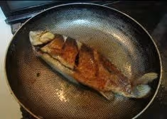 豆腐蘑菇燉鯽魚