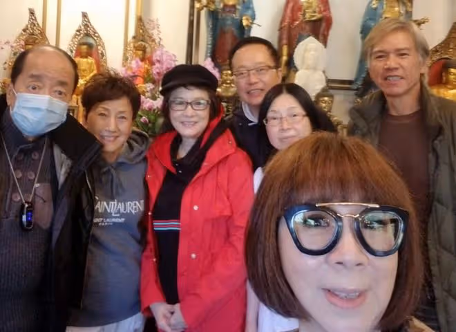 苗可秀移民國外近況,禪院吃齋很悠閒,曾與李小龍傳緋聞至今未婚