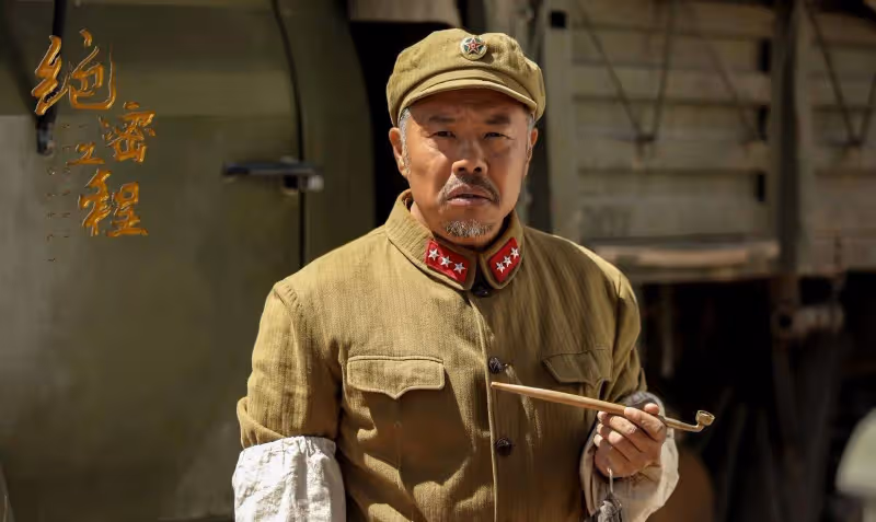 上映9天破11億票房！這次張藝新片或為主旋律電影指明方向