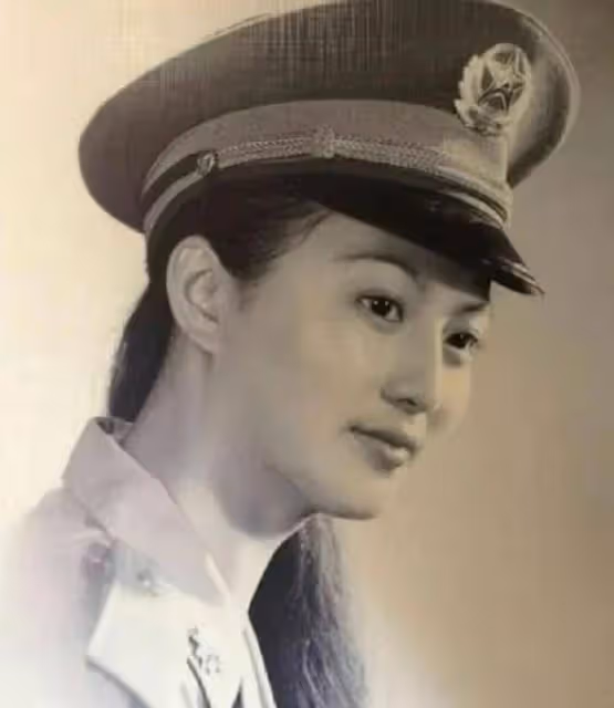 《香妃》劉丹：意外身亡後，父親去世，弟弟病逝，這是巧合嗎？